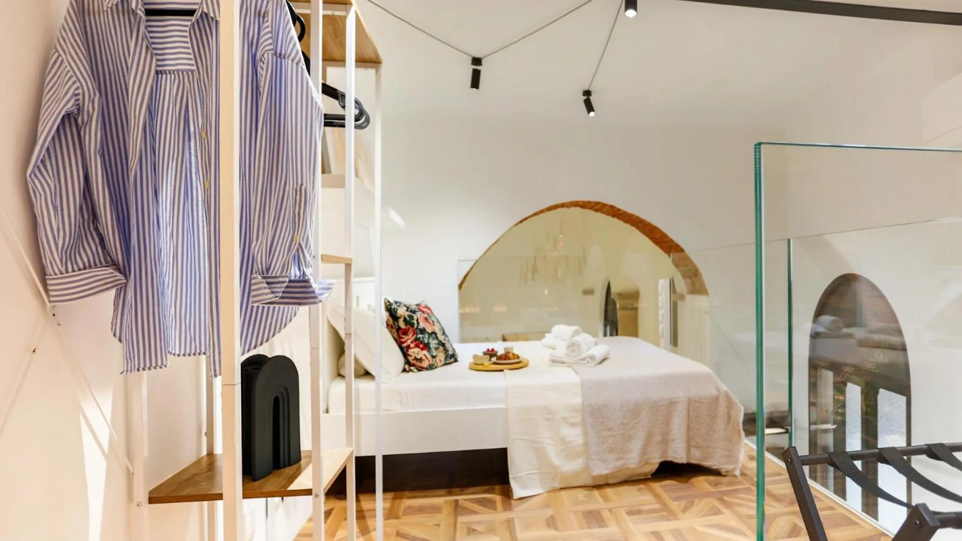 Tetodonpa - Suite Near Duomo Milan Apartment