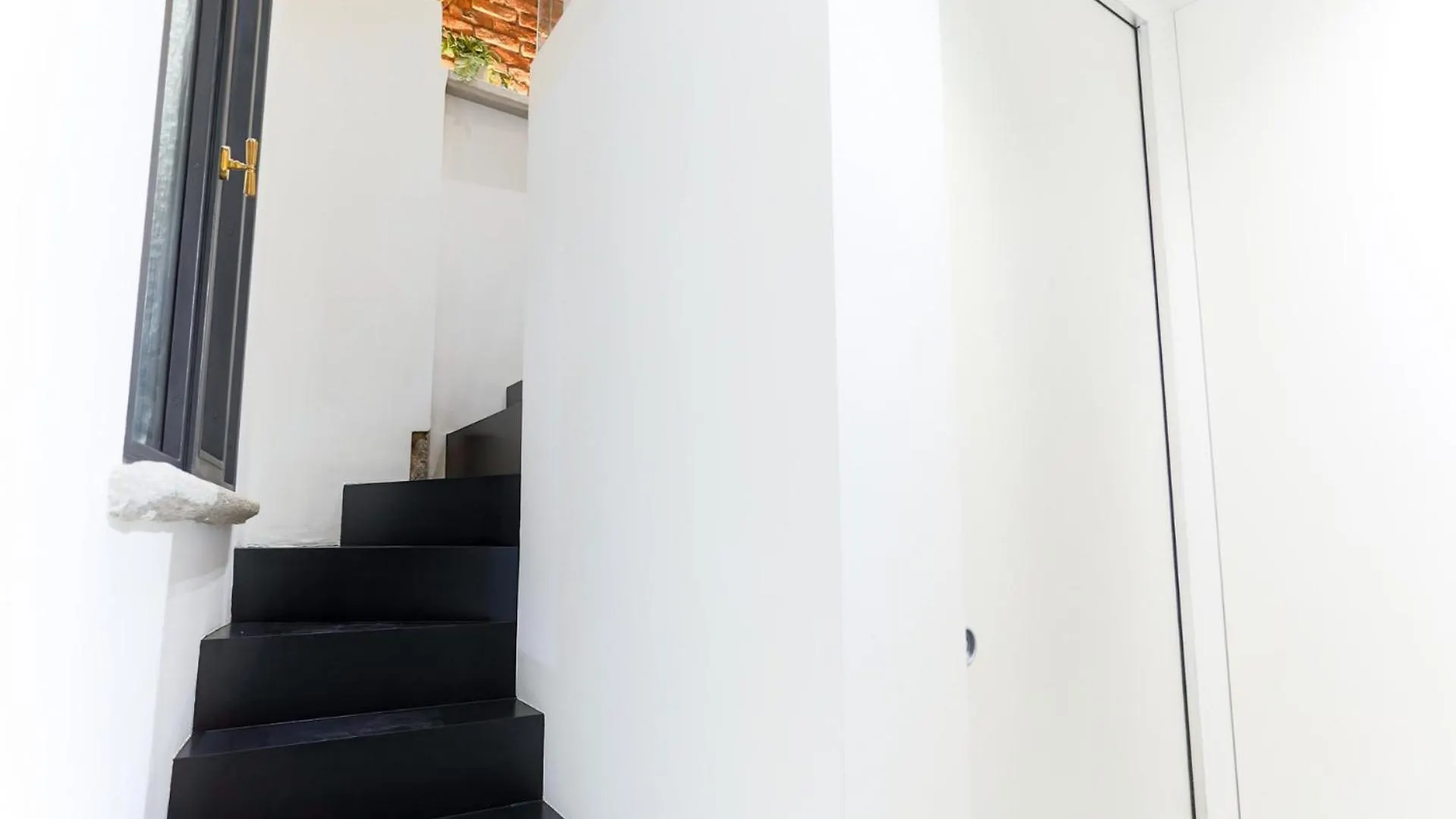 Appartement Tetodonpa - Suite Near Duomo Milaan