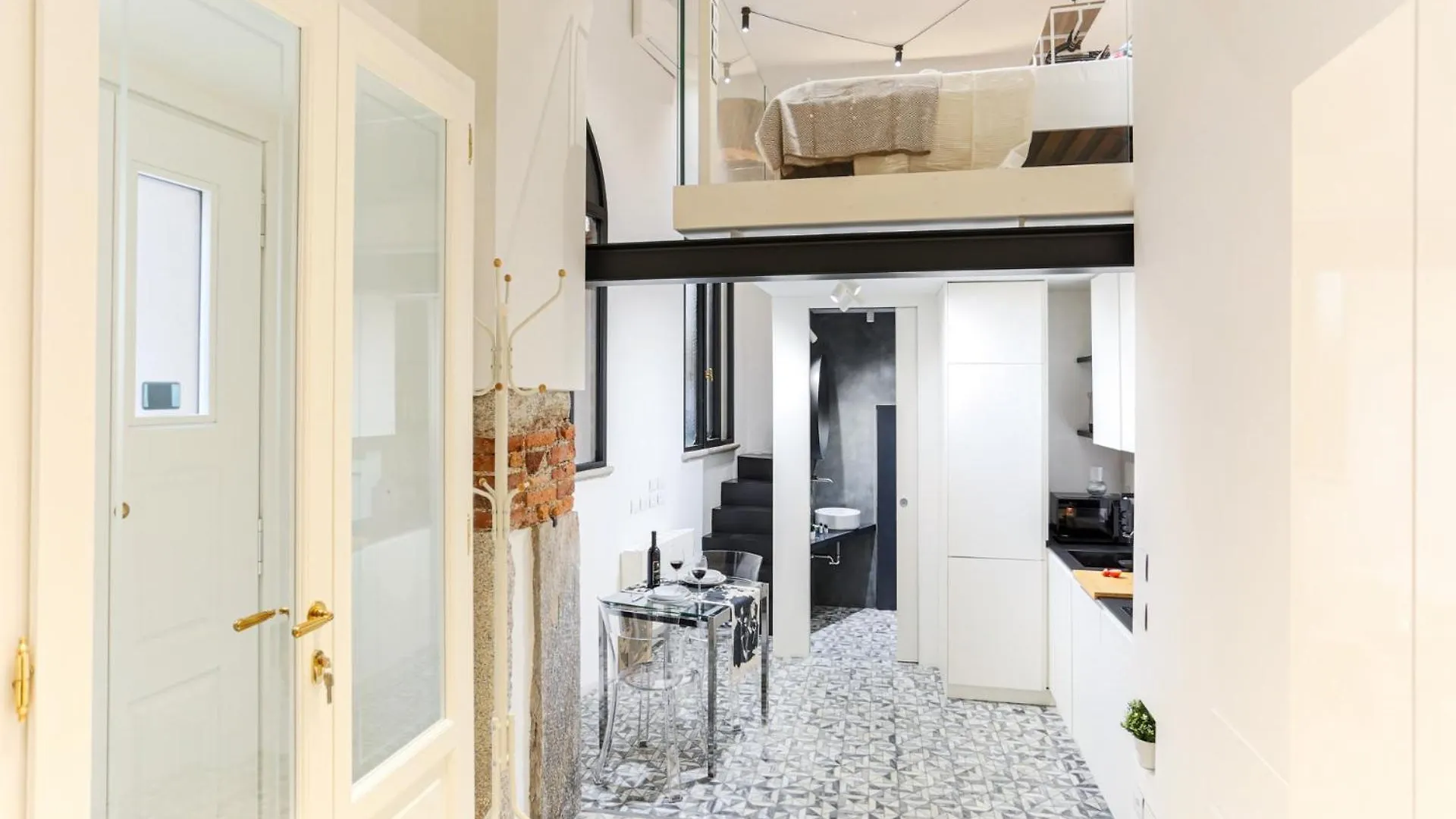 Tetodonpa - Suite Near Duomo Milano